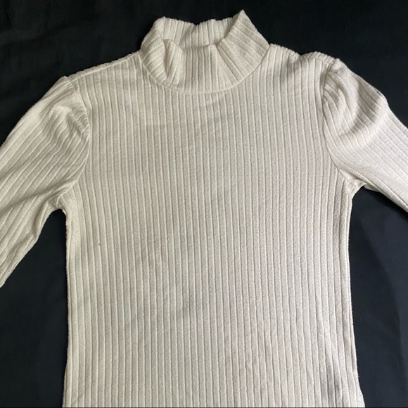 Turtle neck sweater - Picture 2 of 7